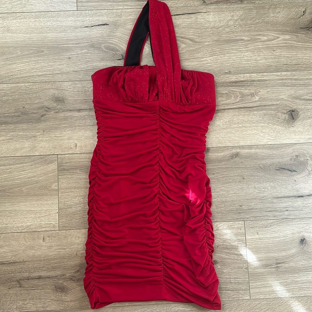 Beautiful mini holiday dress 🎄